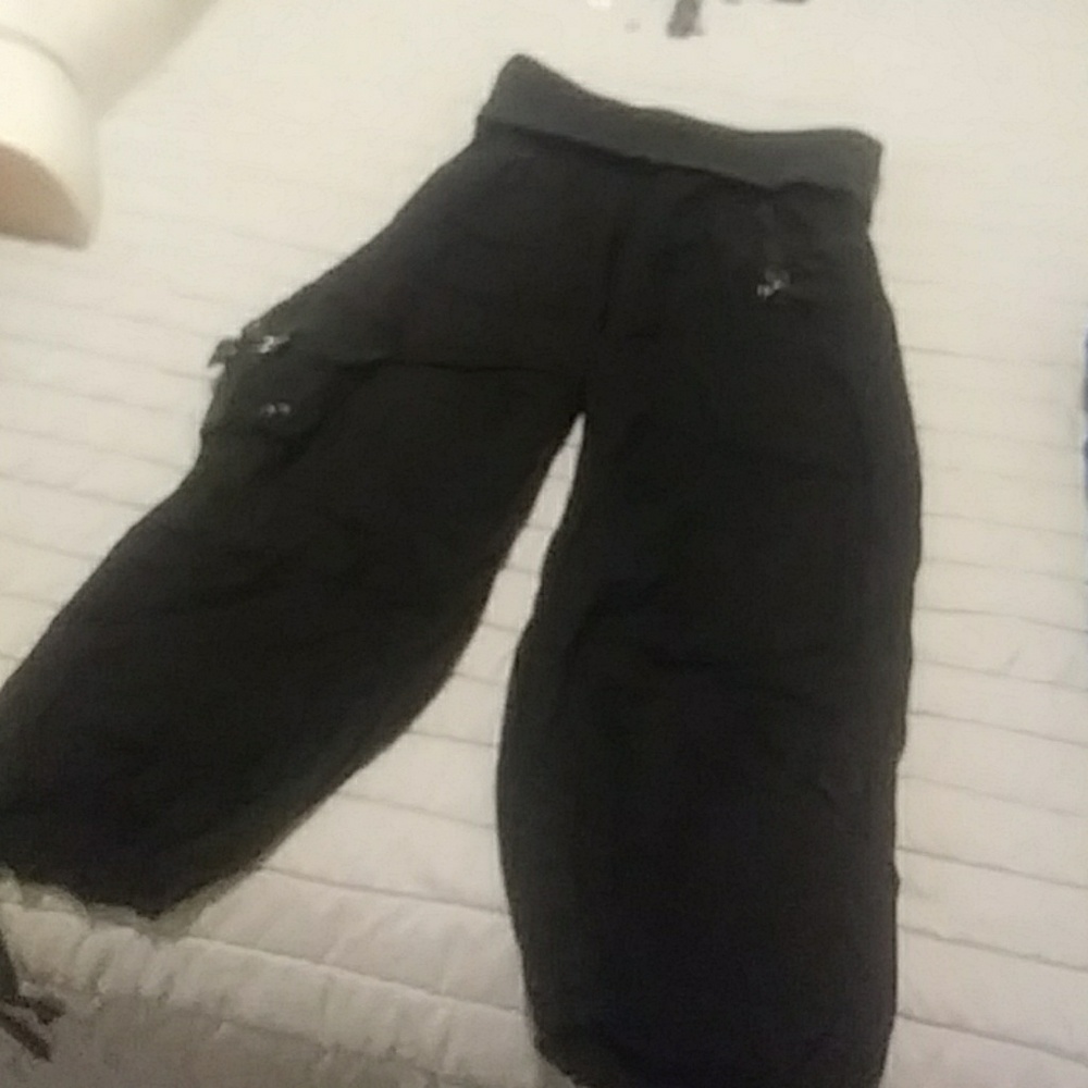 Black Capri cargos